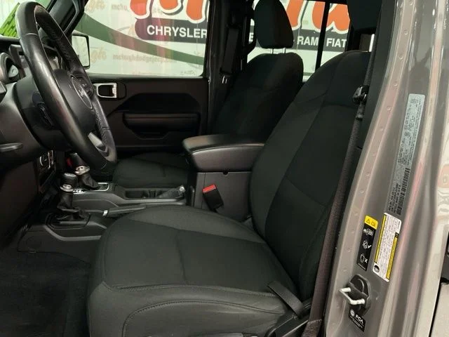2023 Jeep Gladiator Crew Cab Sport S 4WD - Image 14