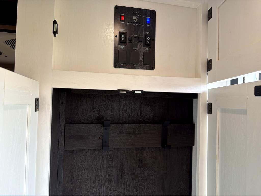 2026 VENTURE RV SIENNA 281VQB - Image 15