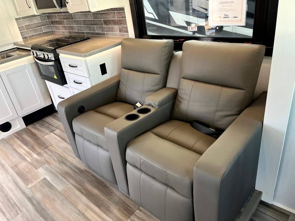 2026 JAYCO PRECEPT 31UL - Image 10