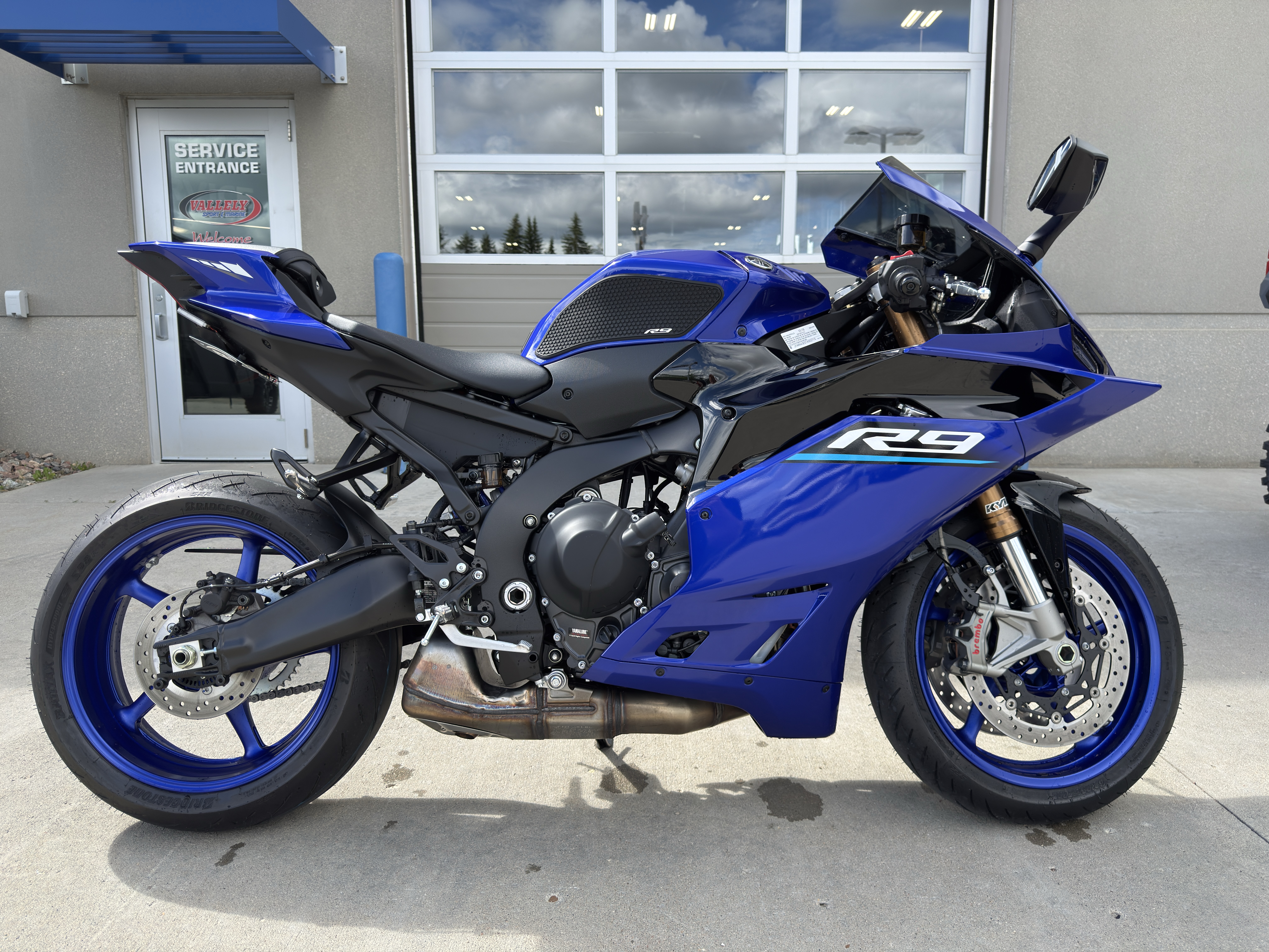 2026 Yamaha YZF-R9 - Image 4