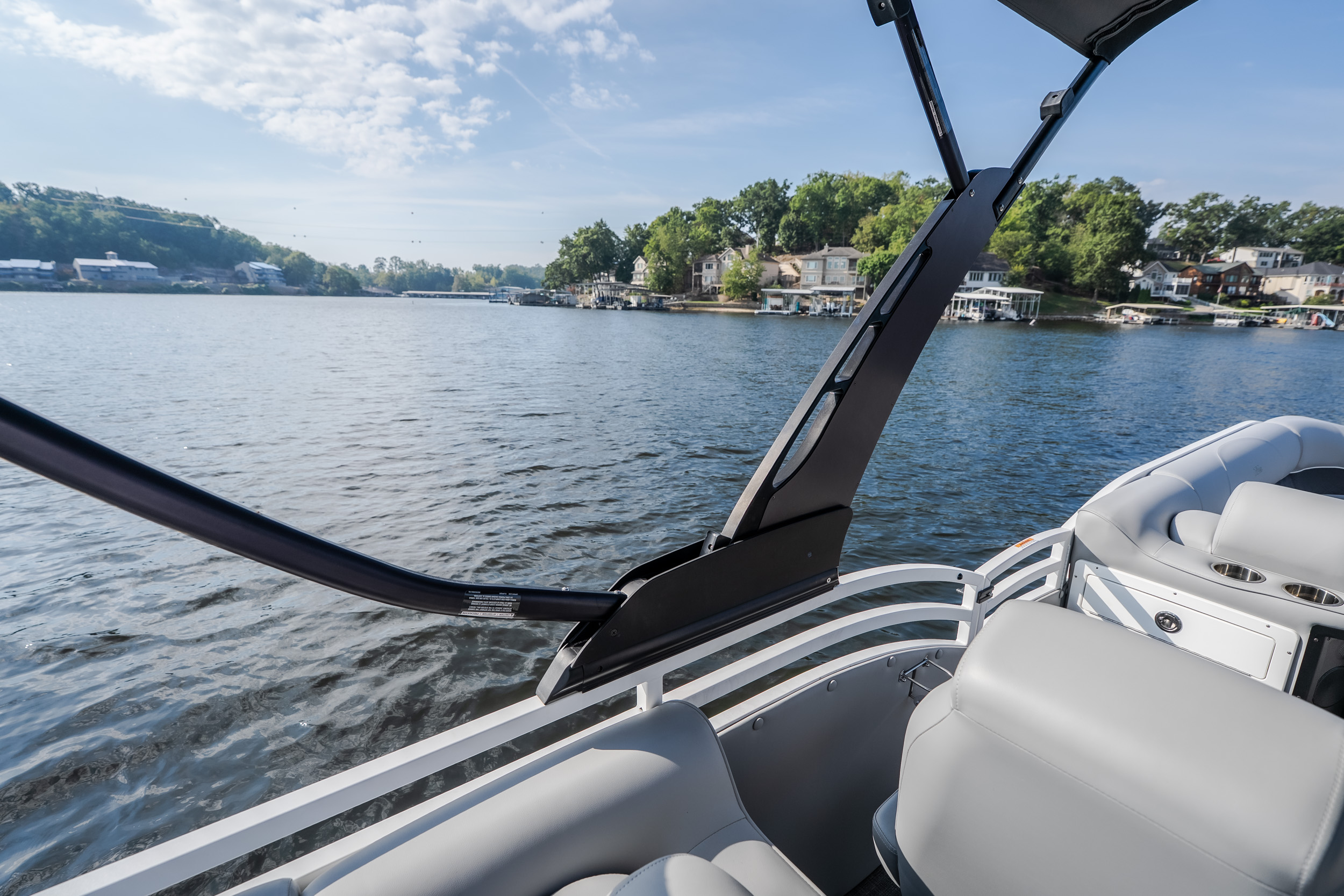 2025 JC Tritoon NepToon 25TT Sport DSL, Bow Chaise Arms - Image 50