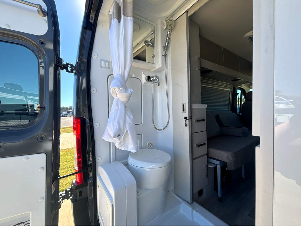 2026 THOR MOTOR COACH SCOPE 18M - Image 18