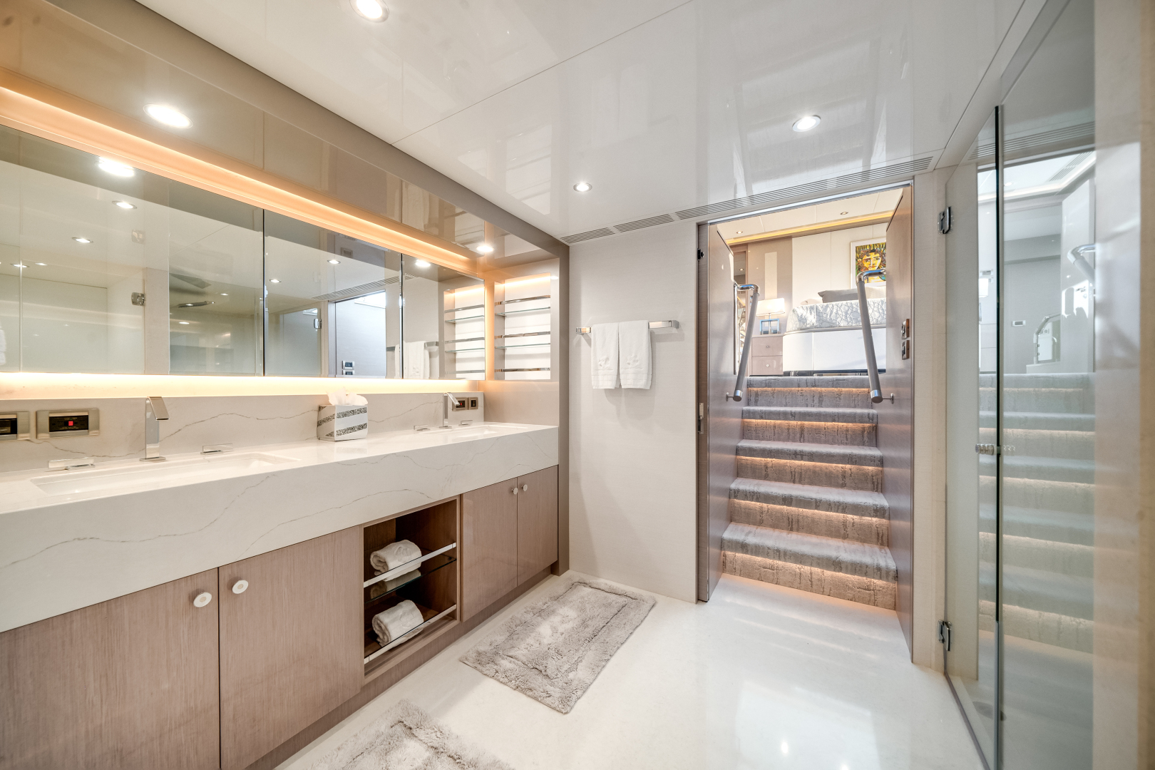 2022 Ocean Alexander 32L - Image 41