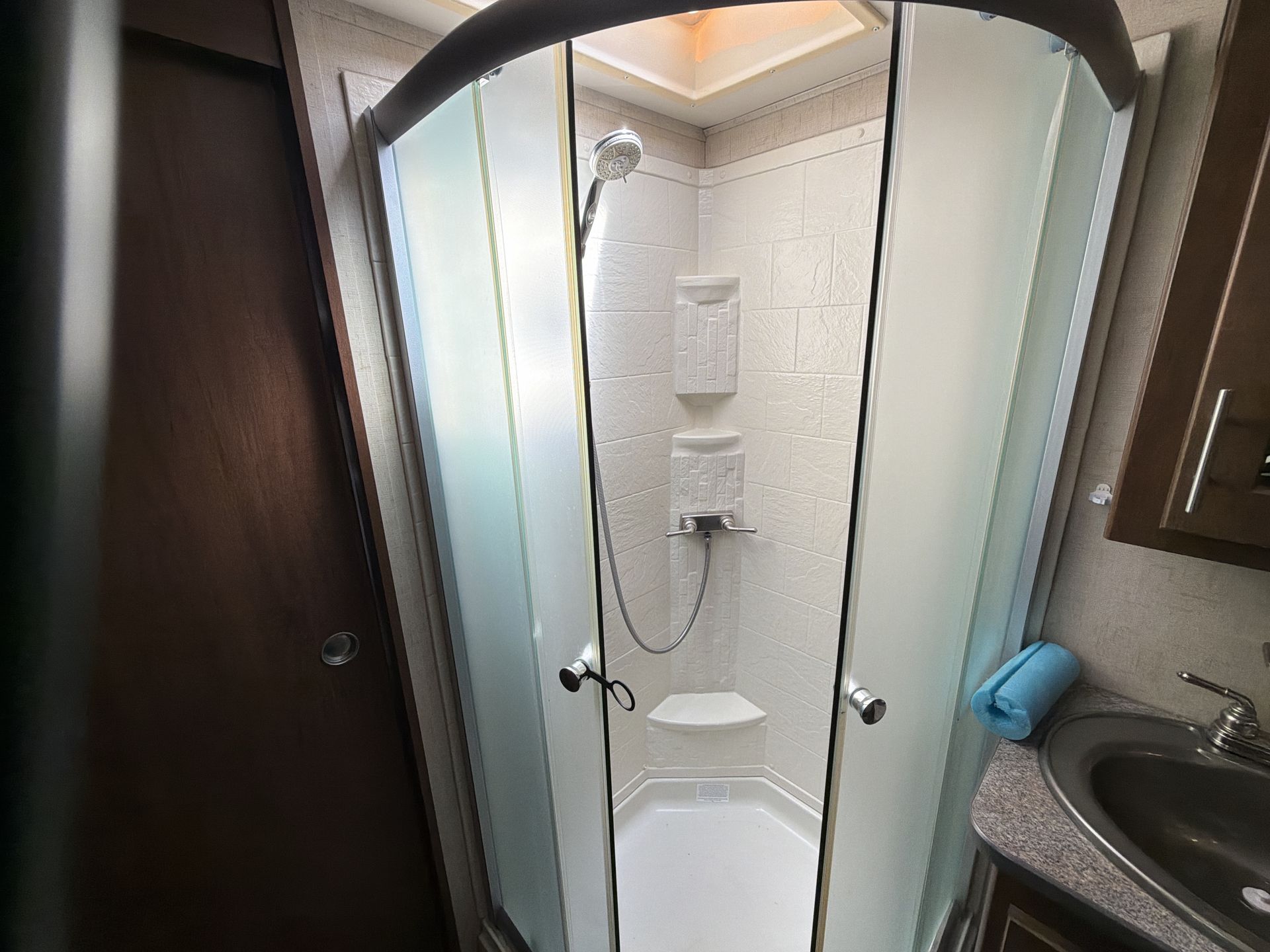2015 Forest River Wildcat Maxx 242RLX - Image 26