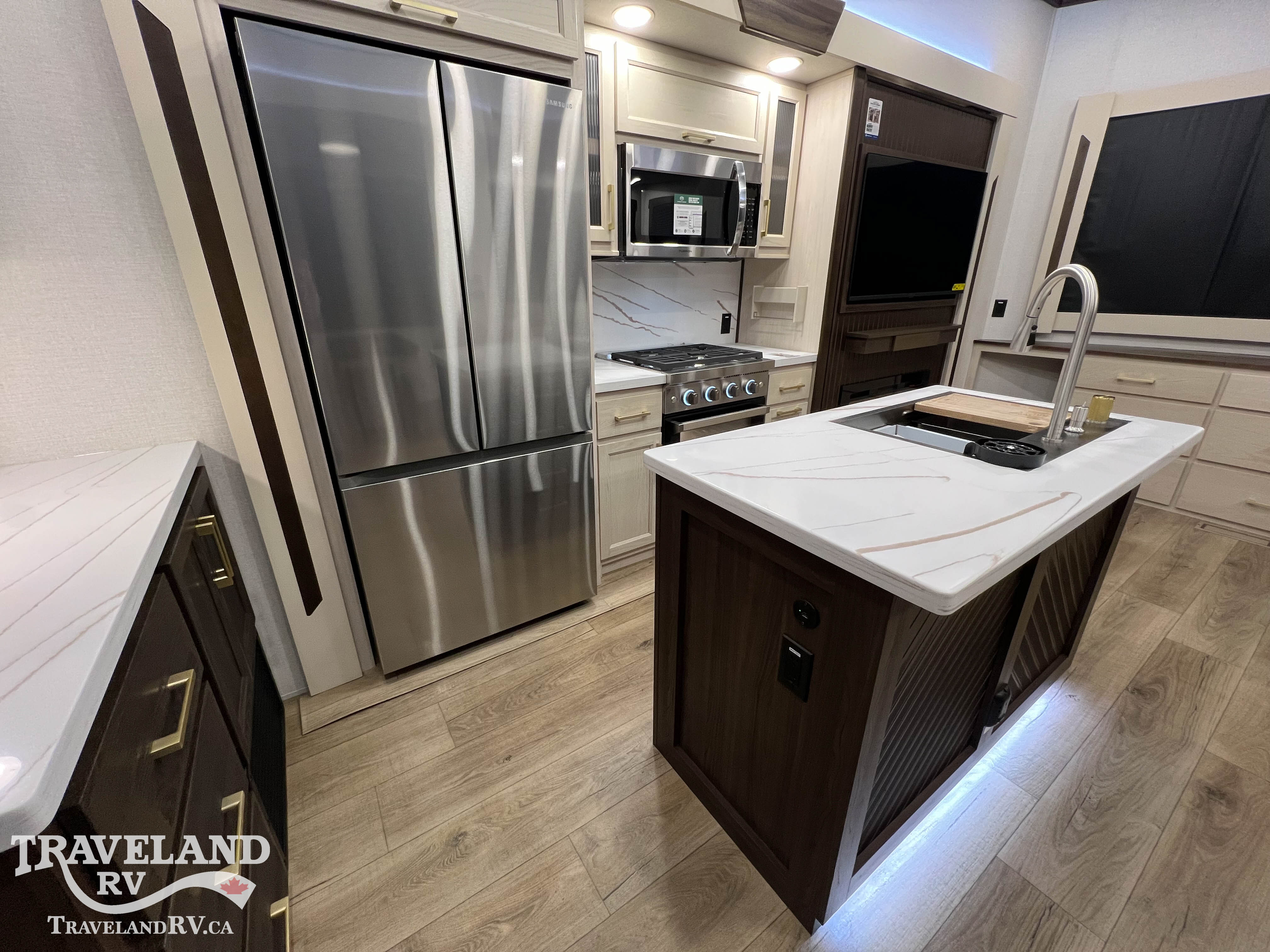 2026 Forest River Cedar Creek Cottage 40CFL2B - Image 11
