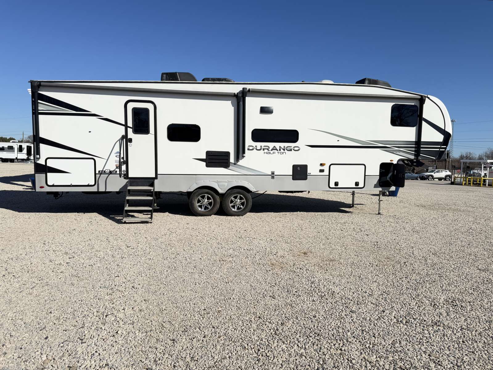2023 KZ RV Durango Half-Ton D274BHD - Image 8