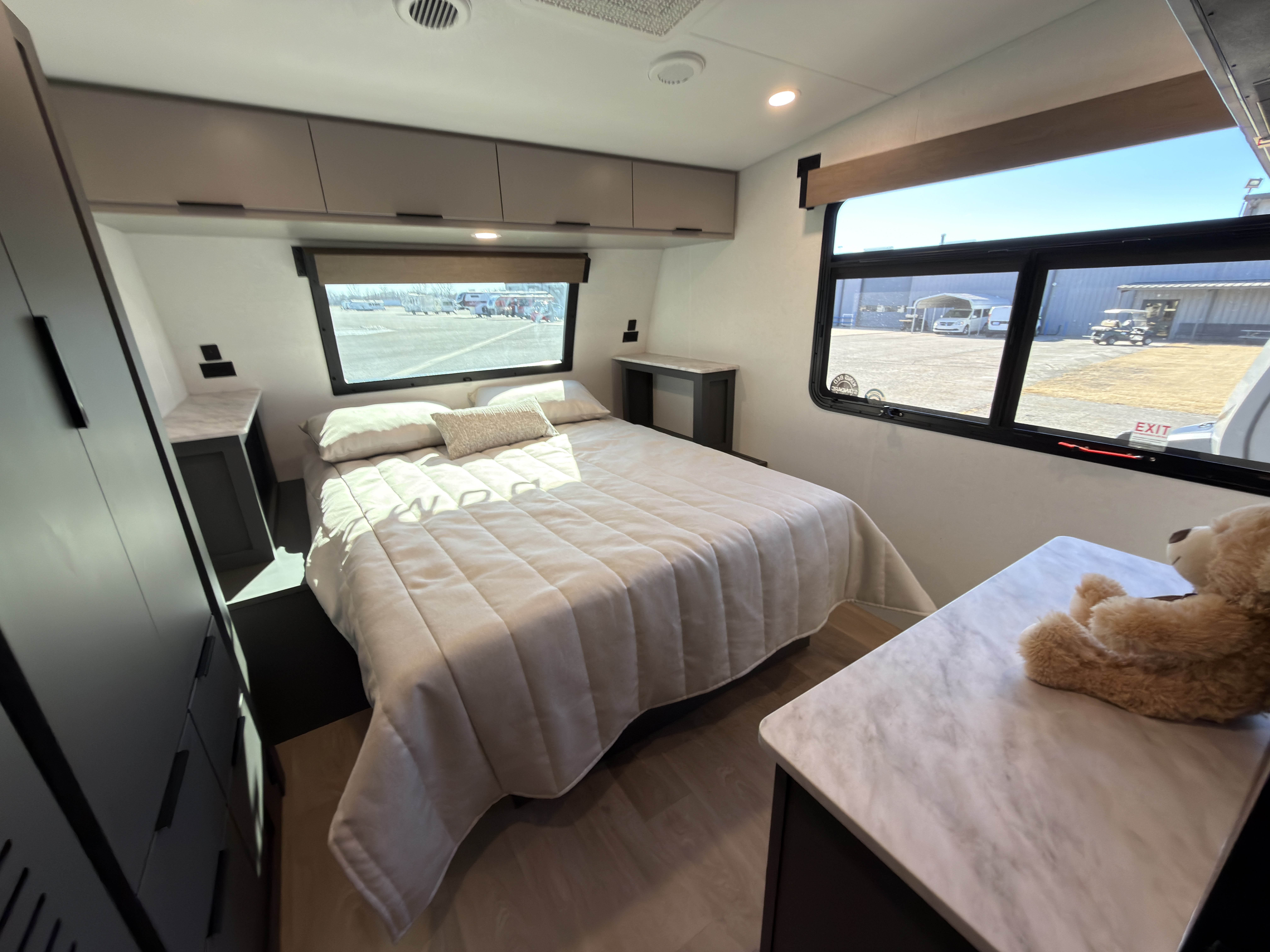 2026 KZ RV Domani 323RL - Image 17