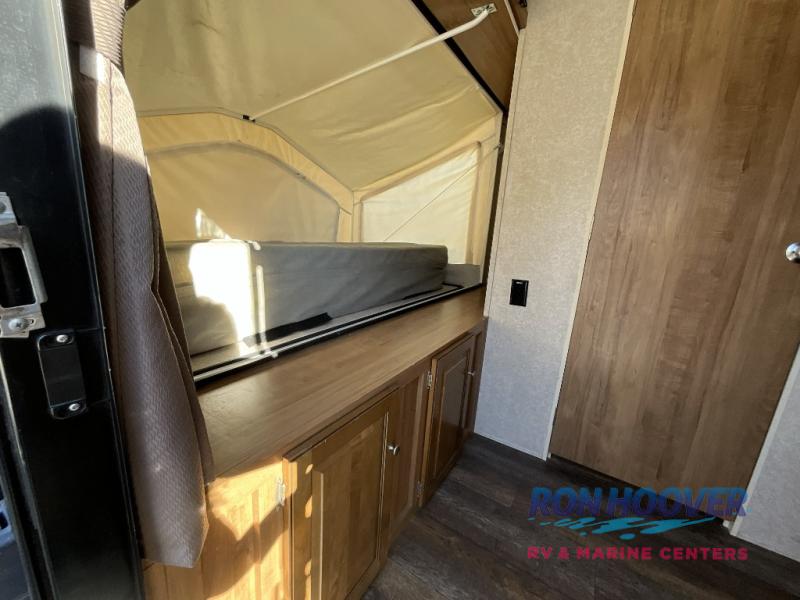 2018 FOREST RIVER ROCKWOOD ROO 21DK - Image 5