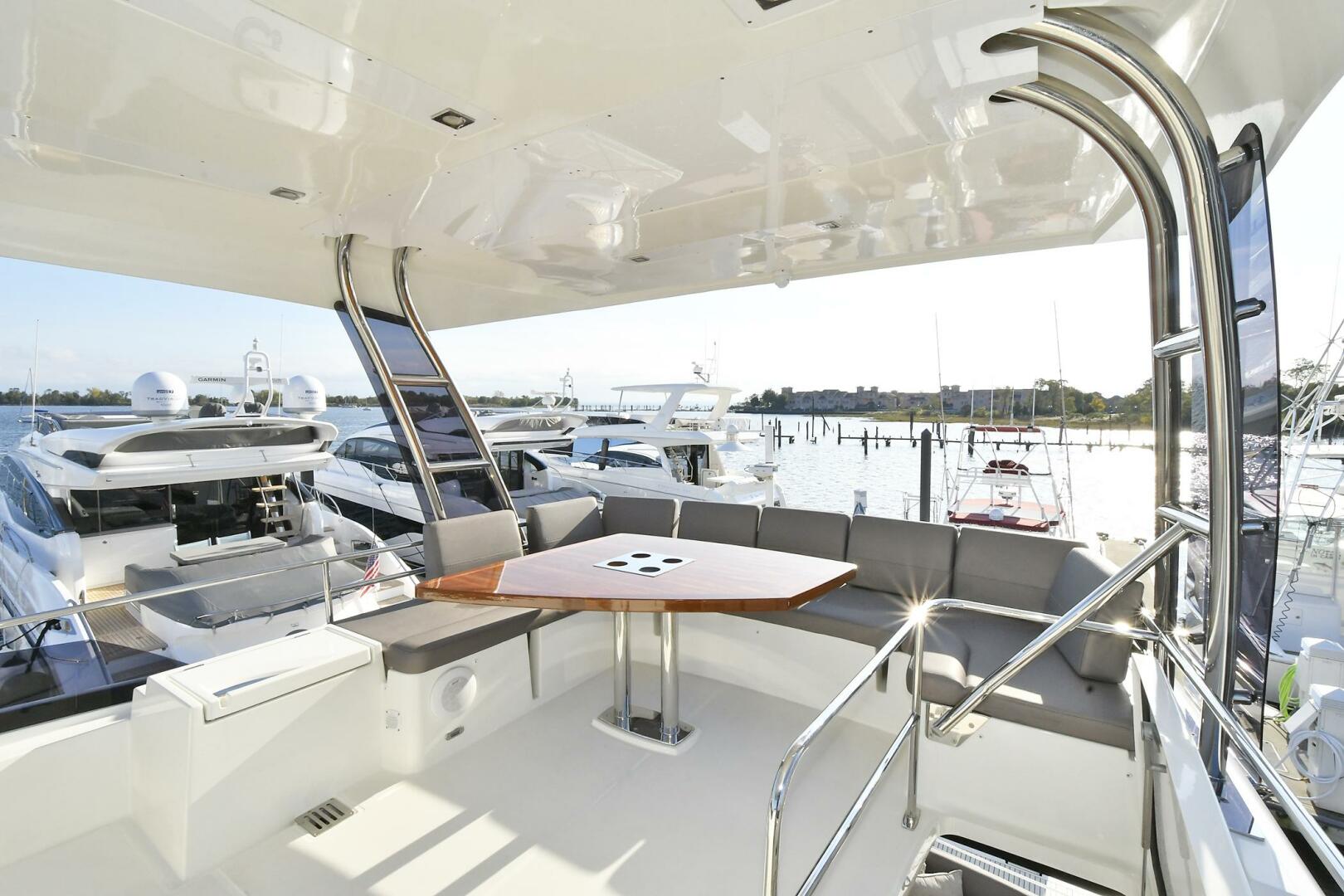 2018 Prestige 560 Fly - Image 16