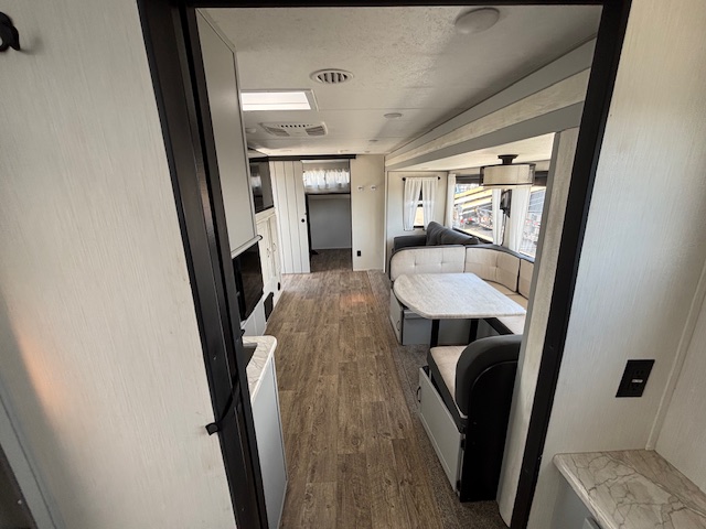 2022 Forest River Vibe 28BH - Image 29