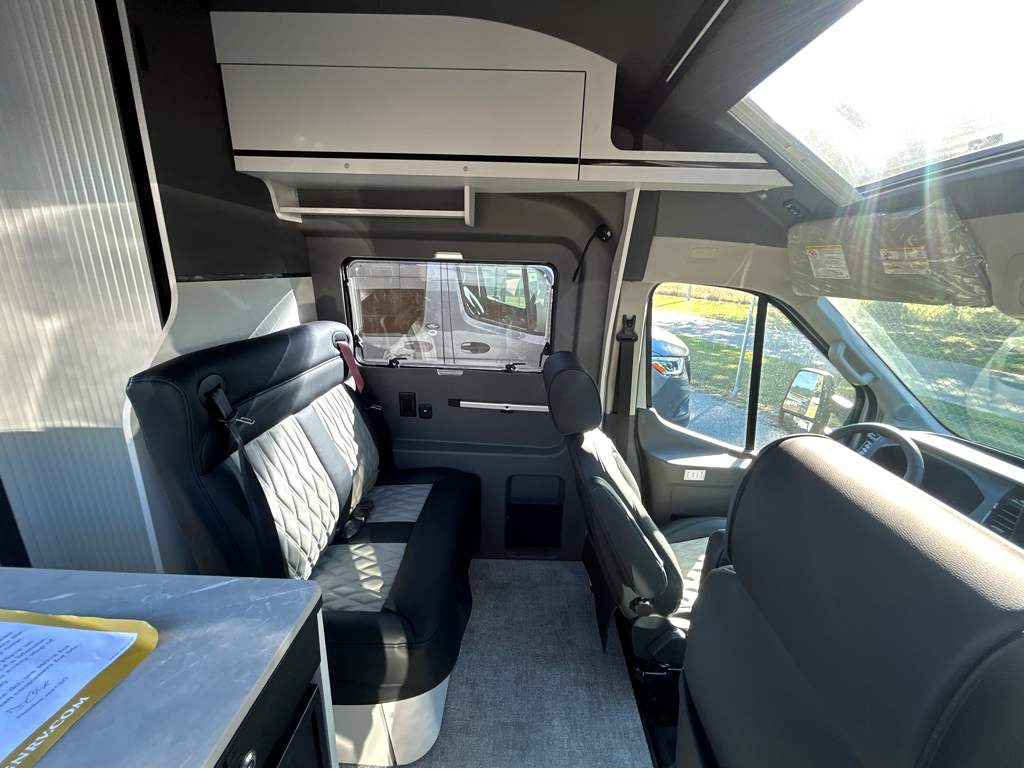 2026 GRAND DESIGN LINEAGE SERIESVT LVT1 - Image 23