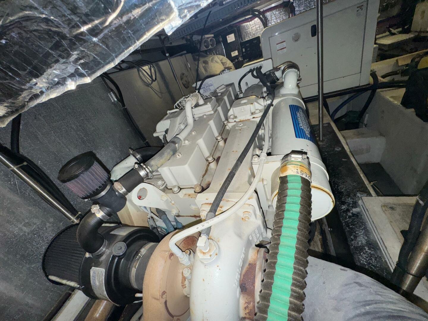 2000 Carver 506 Motor Yacht - Image 26