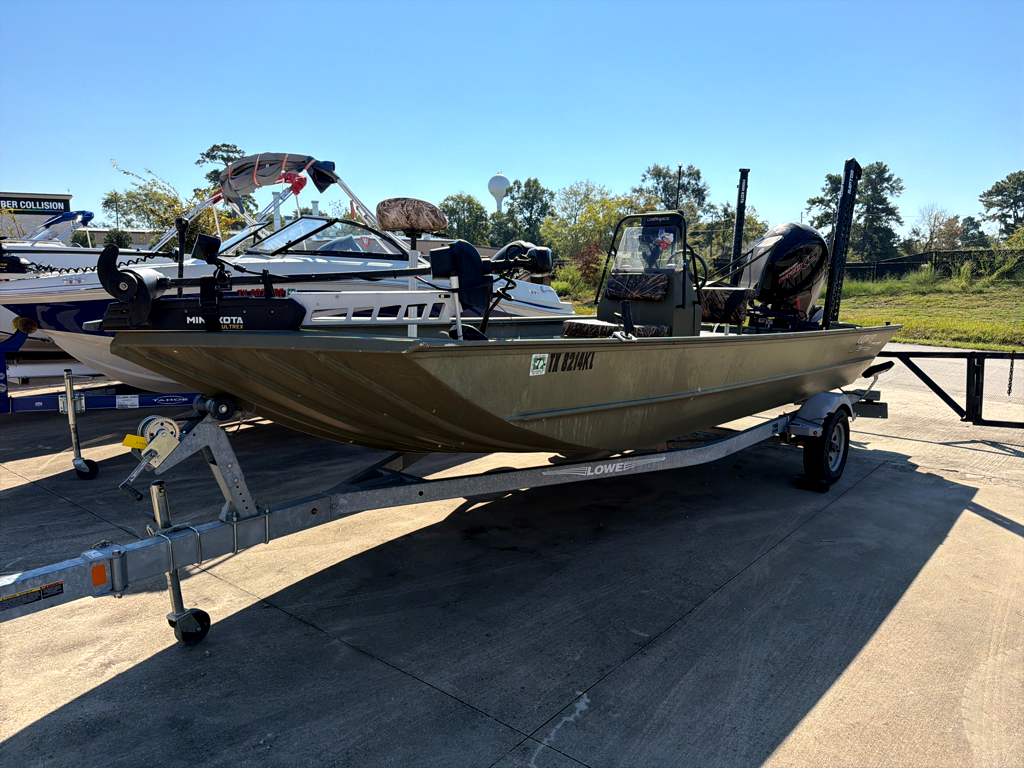 2021 LOWE ROUGHNECK 2070CC - Image 3
