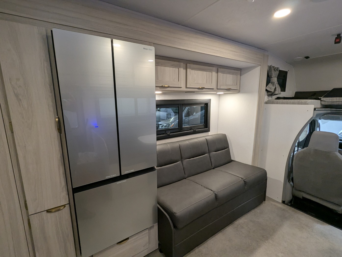 2027 Coachmen Cross Trail 26XG - Image 27