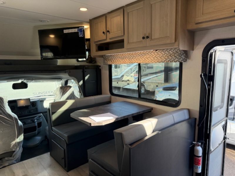 2026 Forest River Sunseeker 2860DSF - Image 6