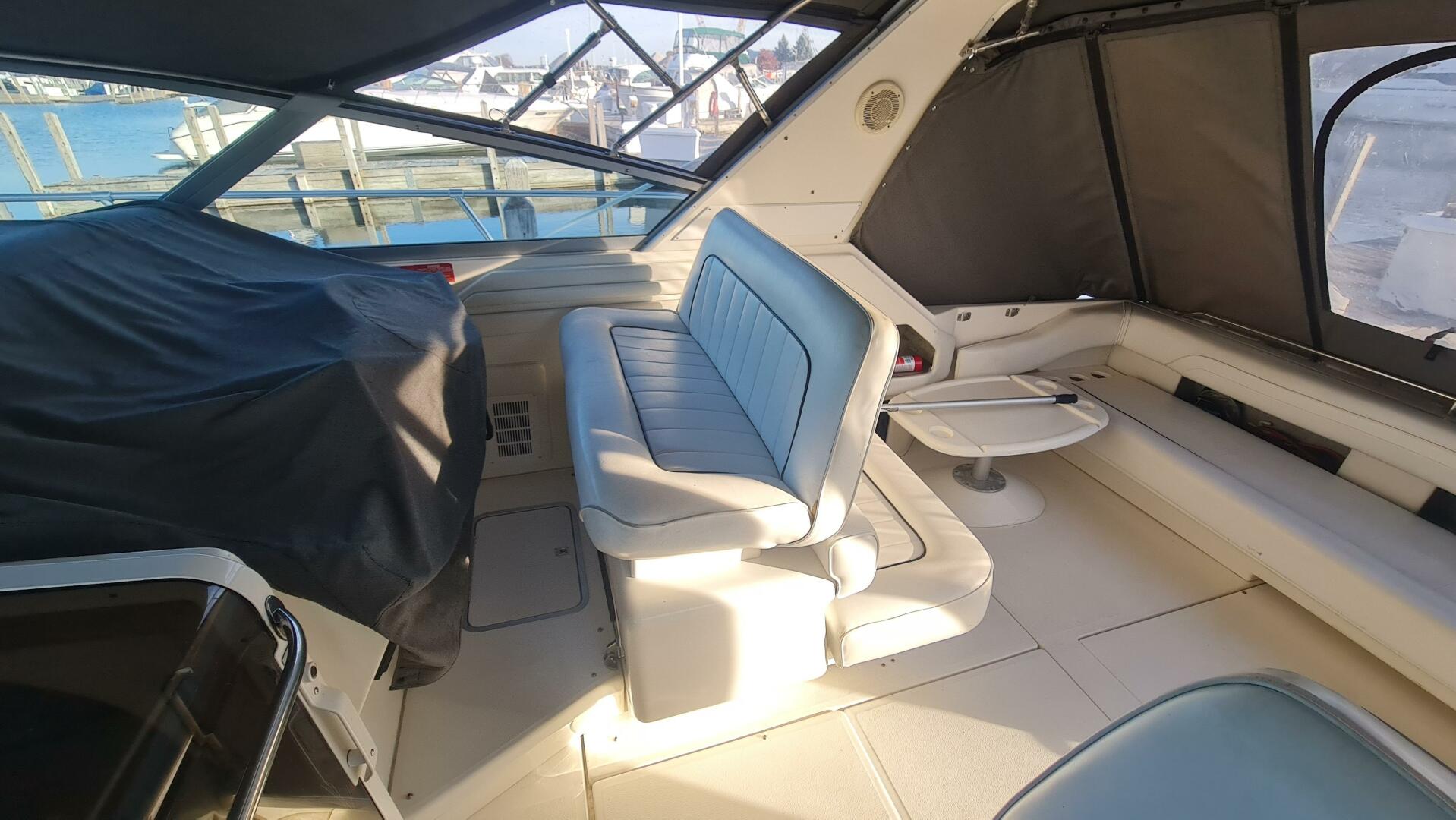 1995 Sea Ray 400 Express - Image 10