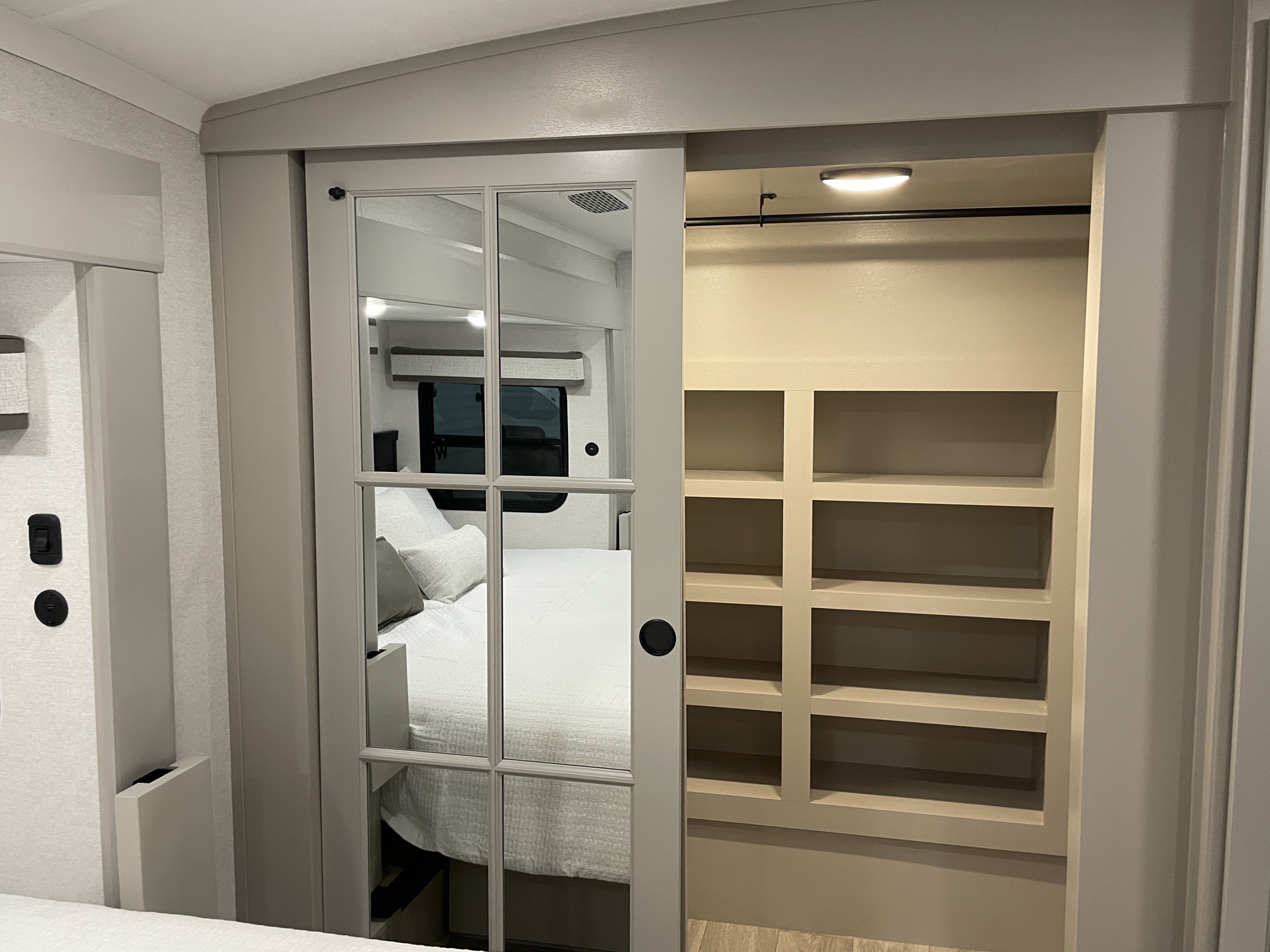 2027 Jayco North Point 391TBBH - Image 29