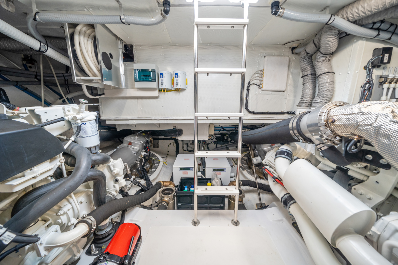 2023 Azimut 53 FLY Base - Image 57