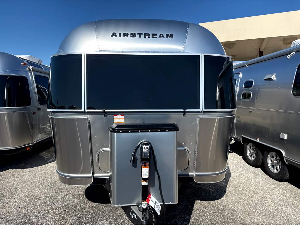 2026 AIRSTREAM TRADE WIND 25FBT - Image 8