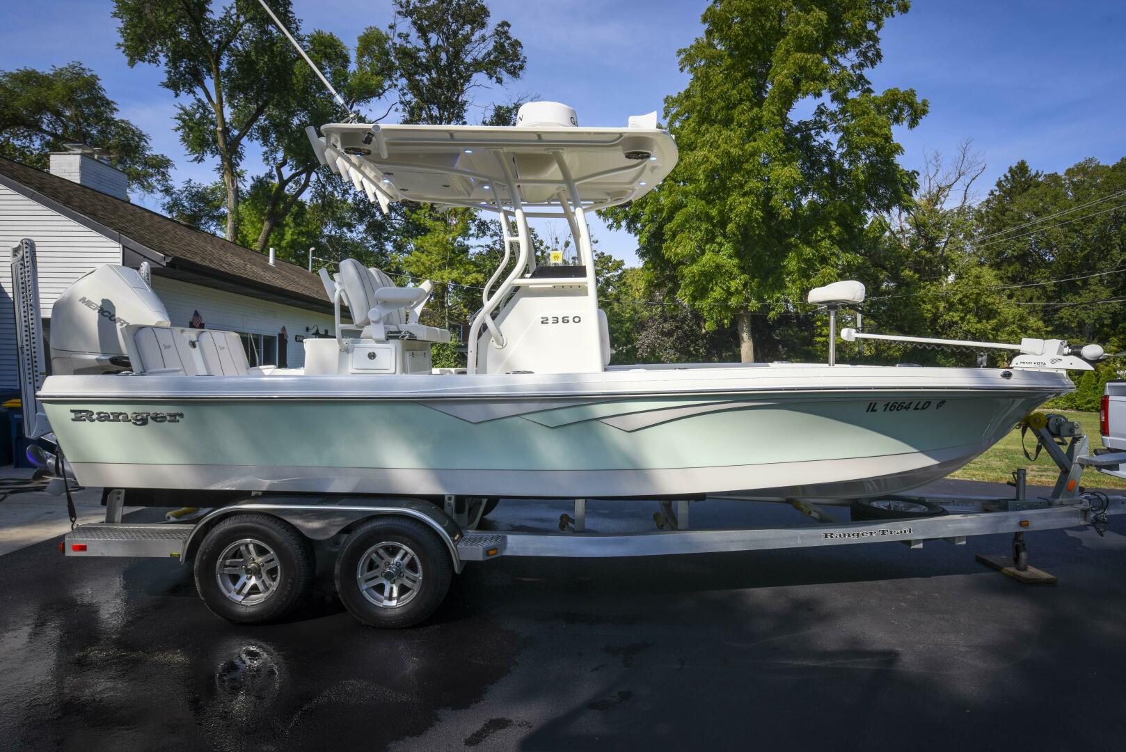 2022 Ranger 2360 Bay - Image 9