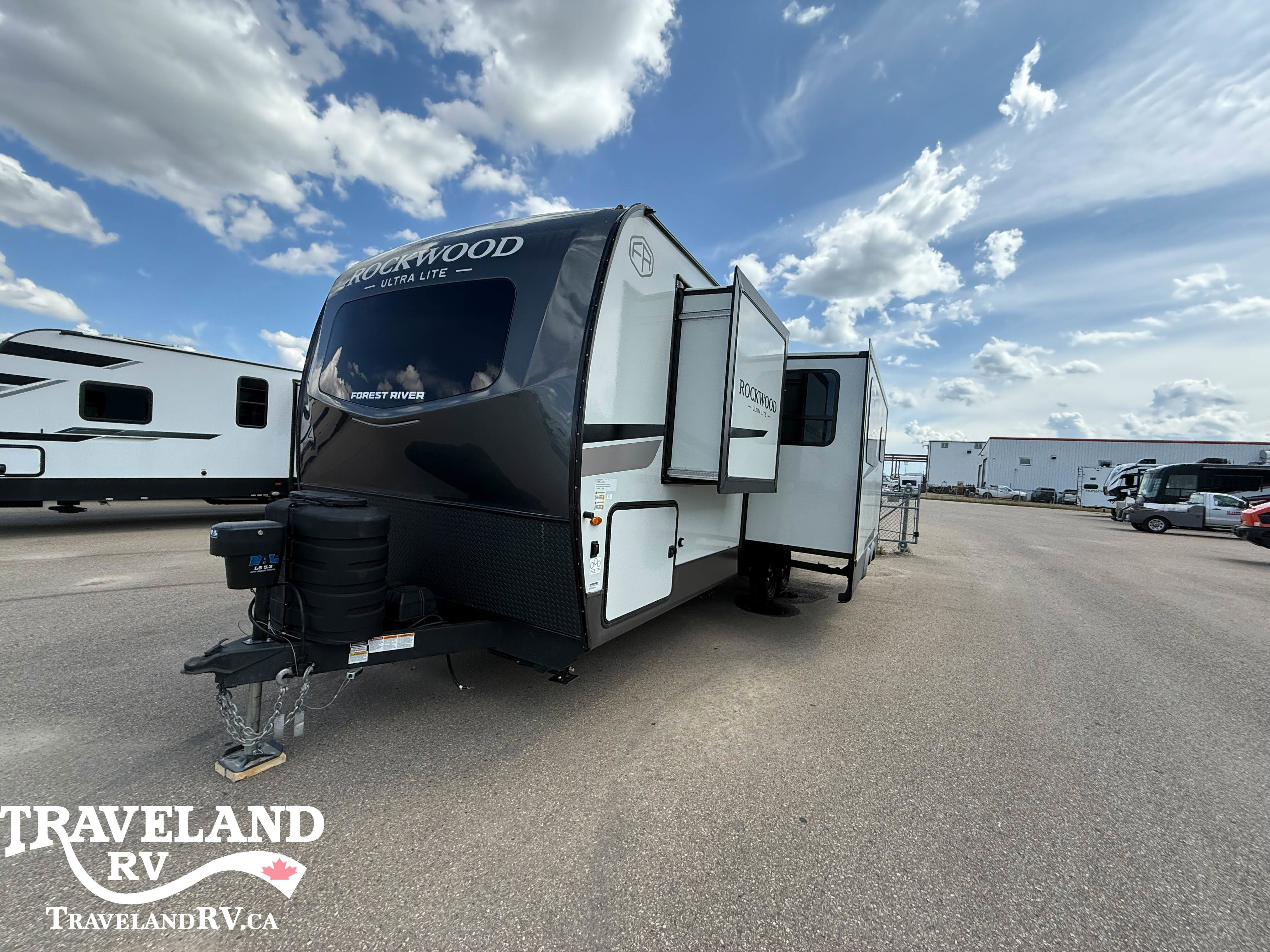2026 Forest River Rockwood Ultra Lite 2606WS - Image 2
