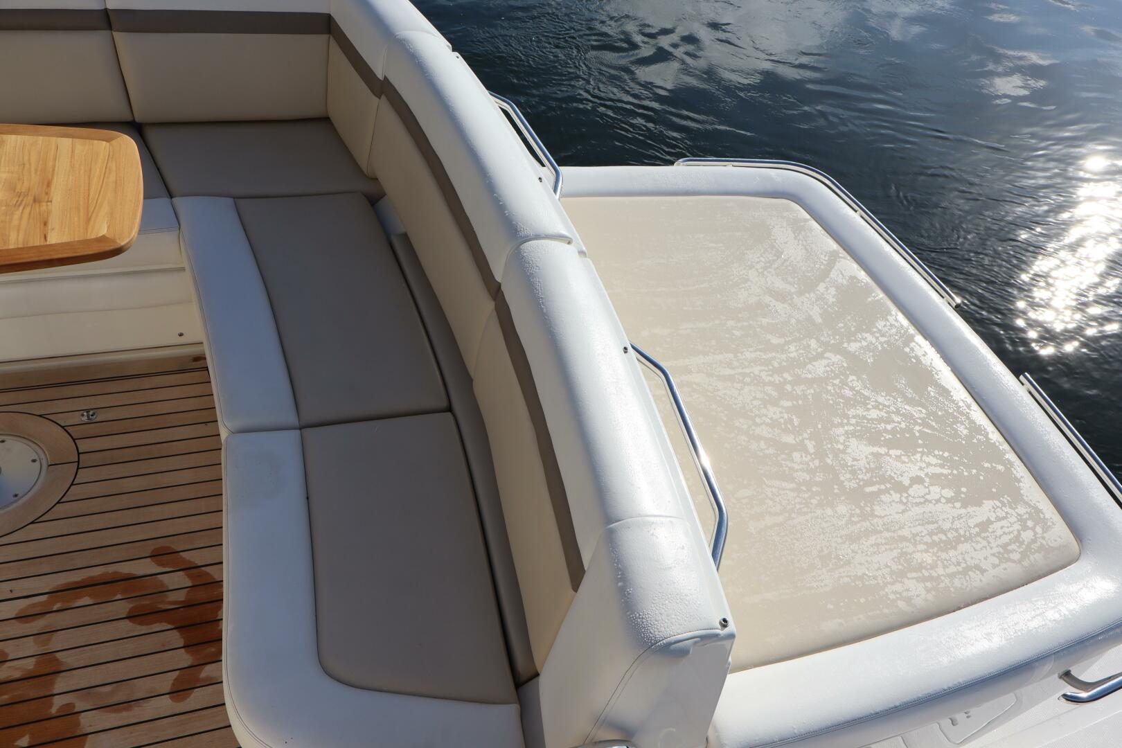 2015 Sea Ray 410 Sundancer - Image 35