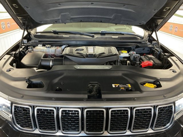 2024 Jeep Wagoneer Utility 4D Series III 4WD - Image 10