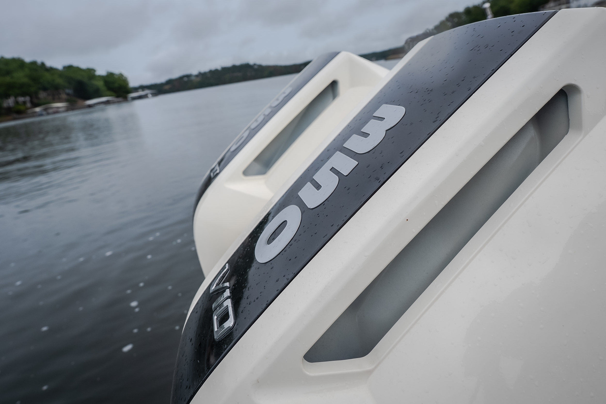2024 Chris Craft Calypso 32 CT - Image 10