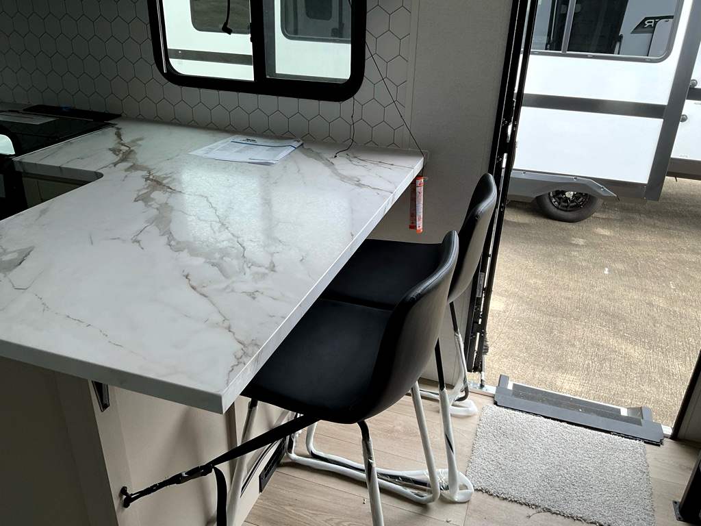 2027 JAYCO Jay Feather 25BH - Image 15