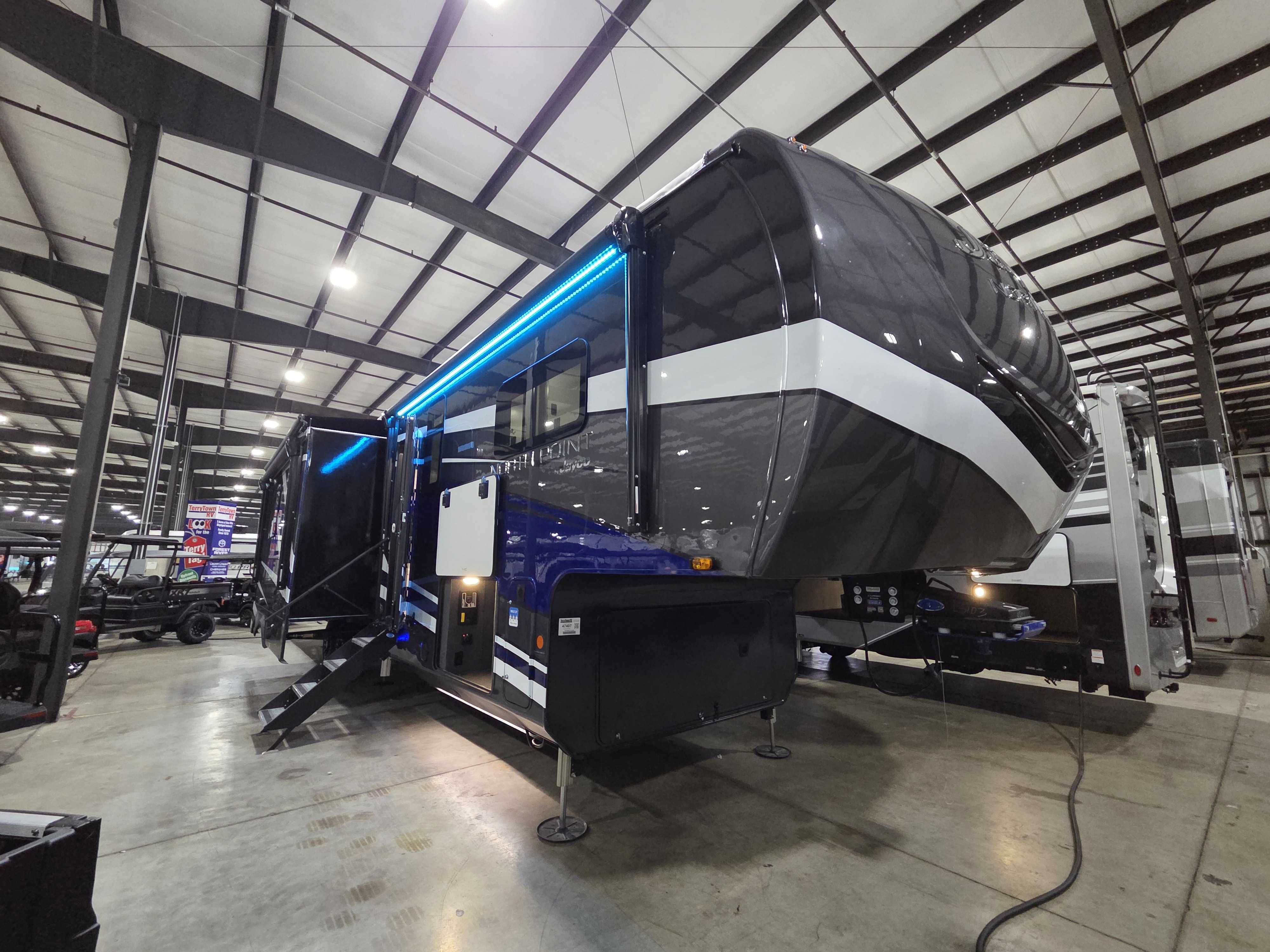 2026 Jayco North Point 395DSDB - Image 1