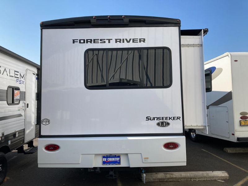 2026 Forest River Sunseeker LE 3250SLEF - Image 4