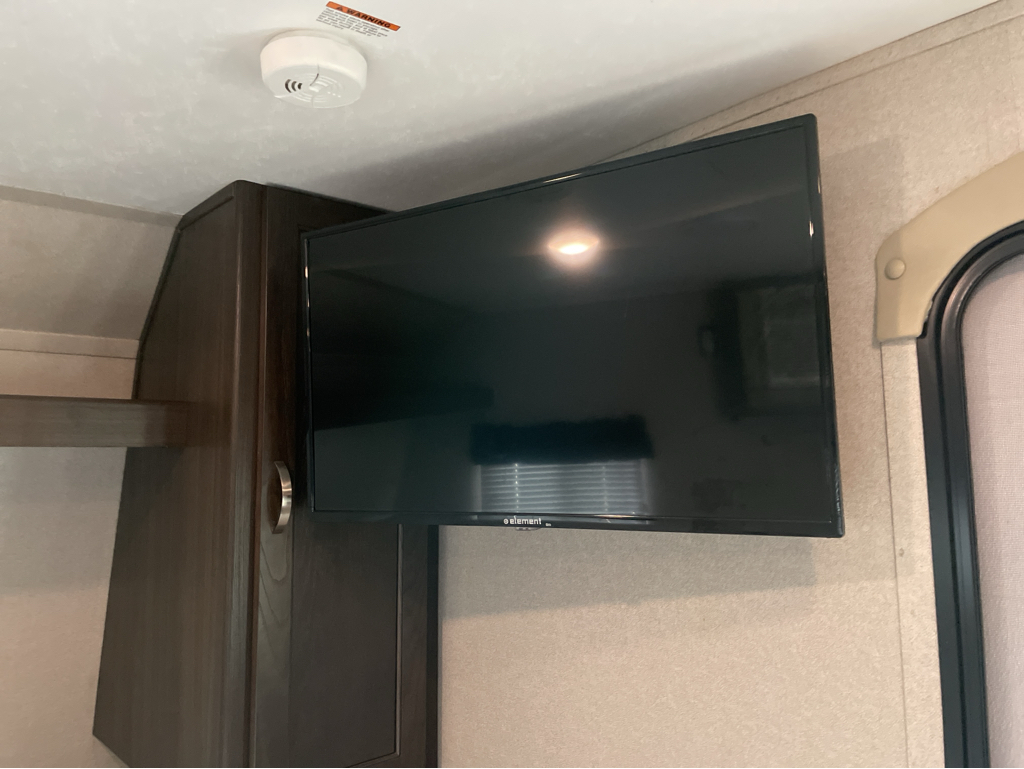 2019 Keystone Springdale Mini 1800BH - Image 22
