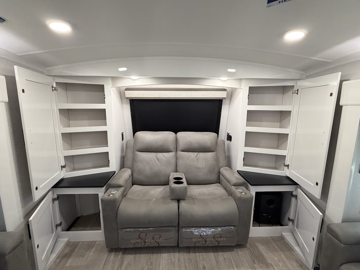 2027 JAYCO PINNACLE 39FLOK - Image 18
