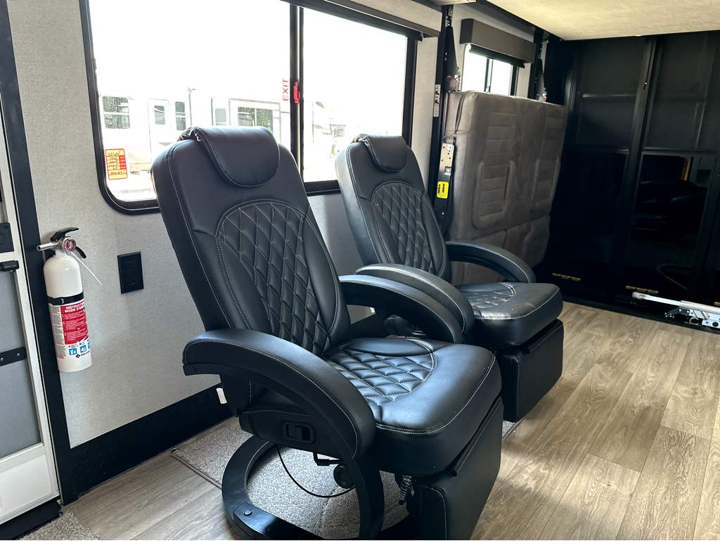 2027 JAYCO SEISMIC 214 - Image 10