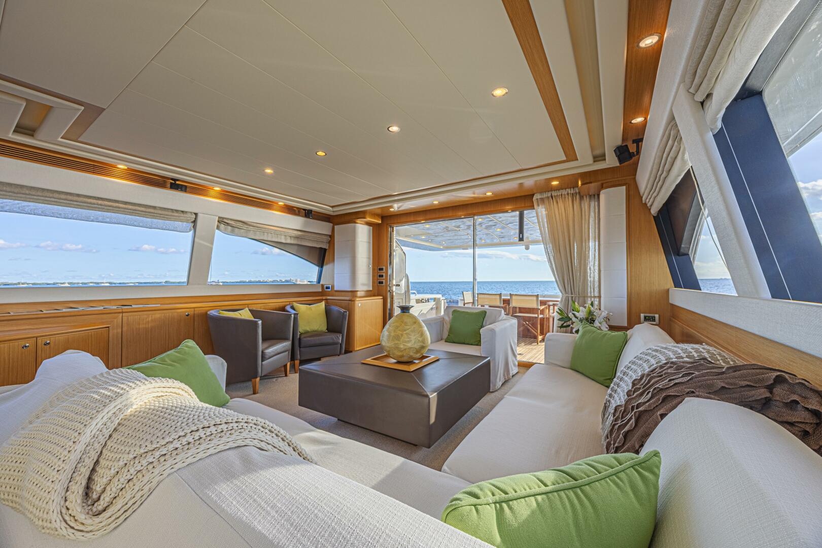 2011 Ferretti Yachts 830 - Image 44