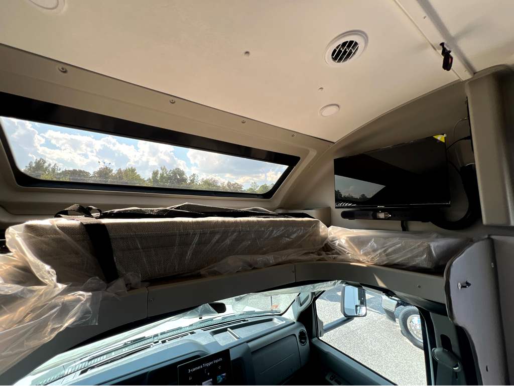2027 ENTEGRA COACH ODYSSEY 24B - Image 23