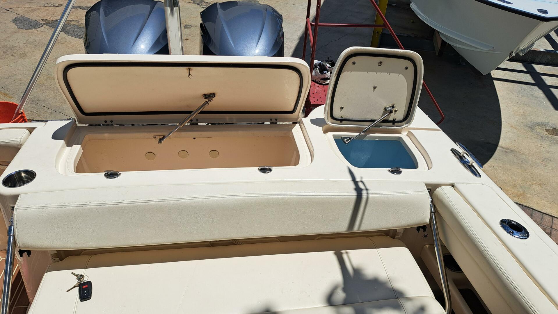 2018 Grady-White Freedom 285 - Image 32
