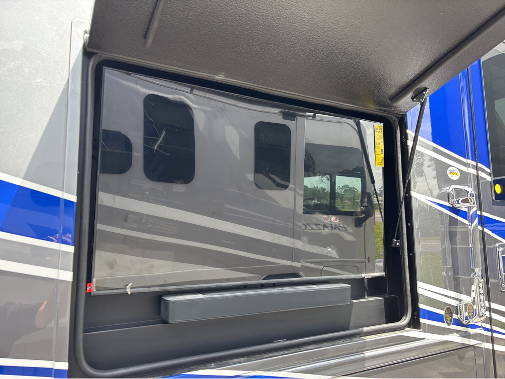 2026 ENTEGRA COACH CENTURION 39N - Image 7