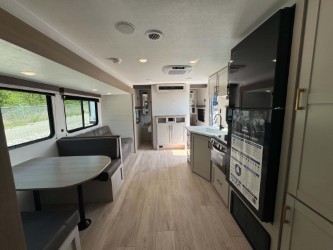 2027 Jayco Jay Flight SLX 261BHS - Image 13