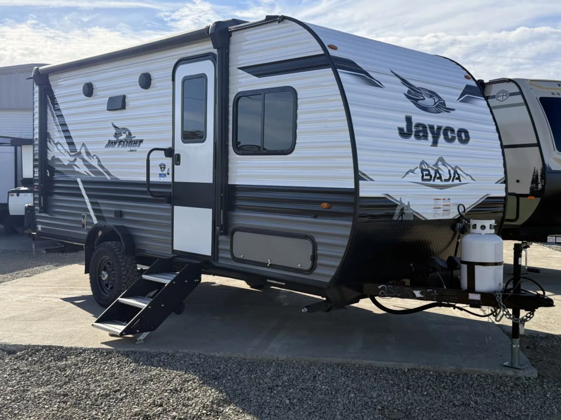 2024 JAYCO JAY FLIGHT SLX BAJA EDITION 184BS - Image 1
