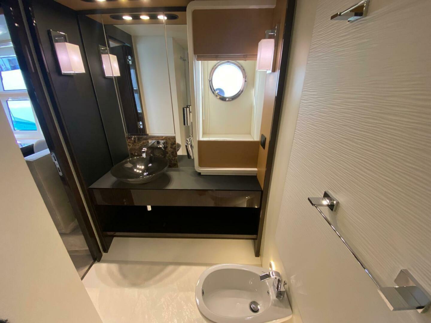 2016 Azimut 77S - Image 54