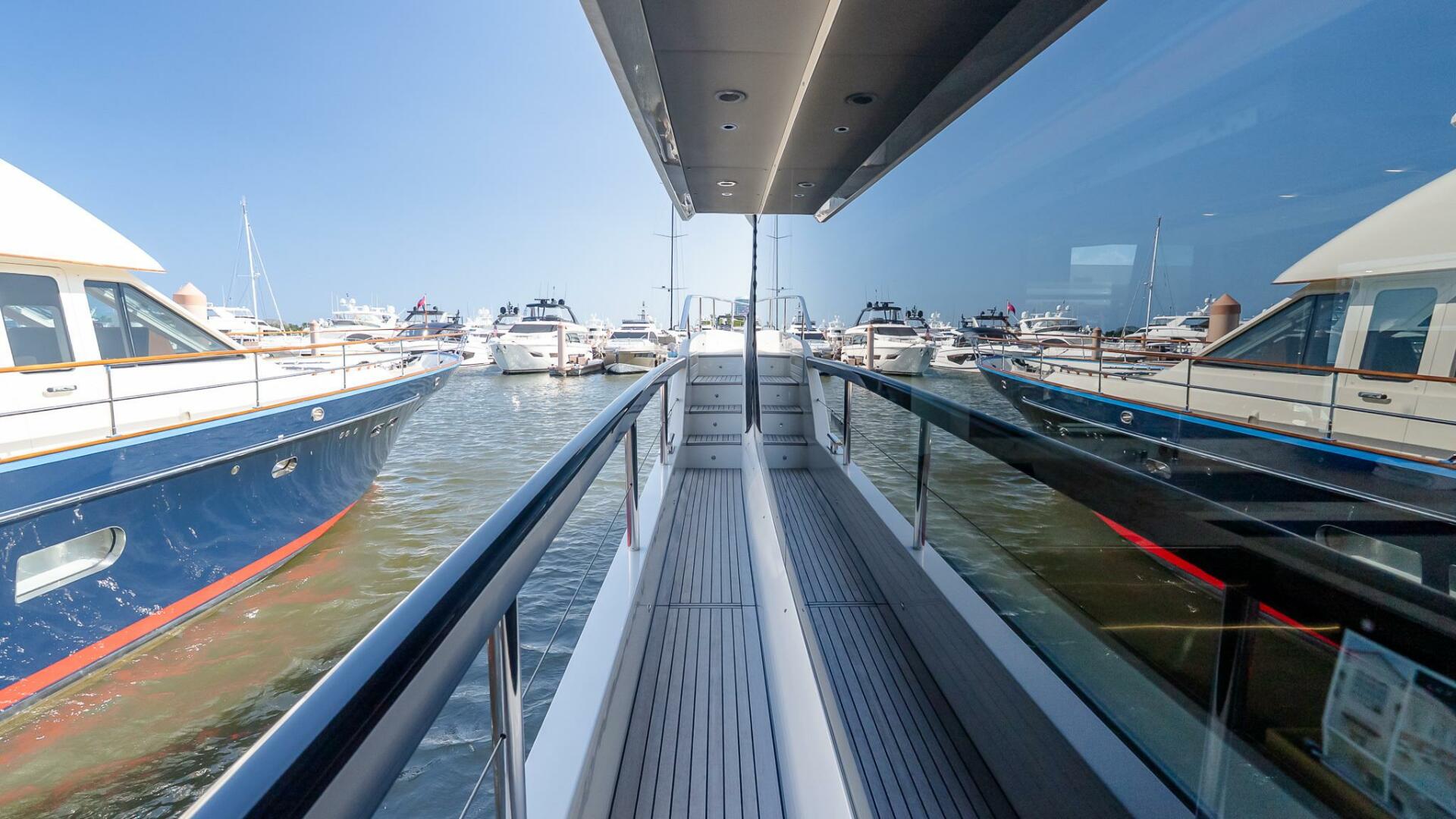 2024 Absolute Navetta 68 - Image 10