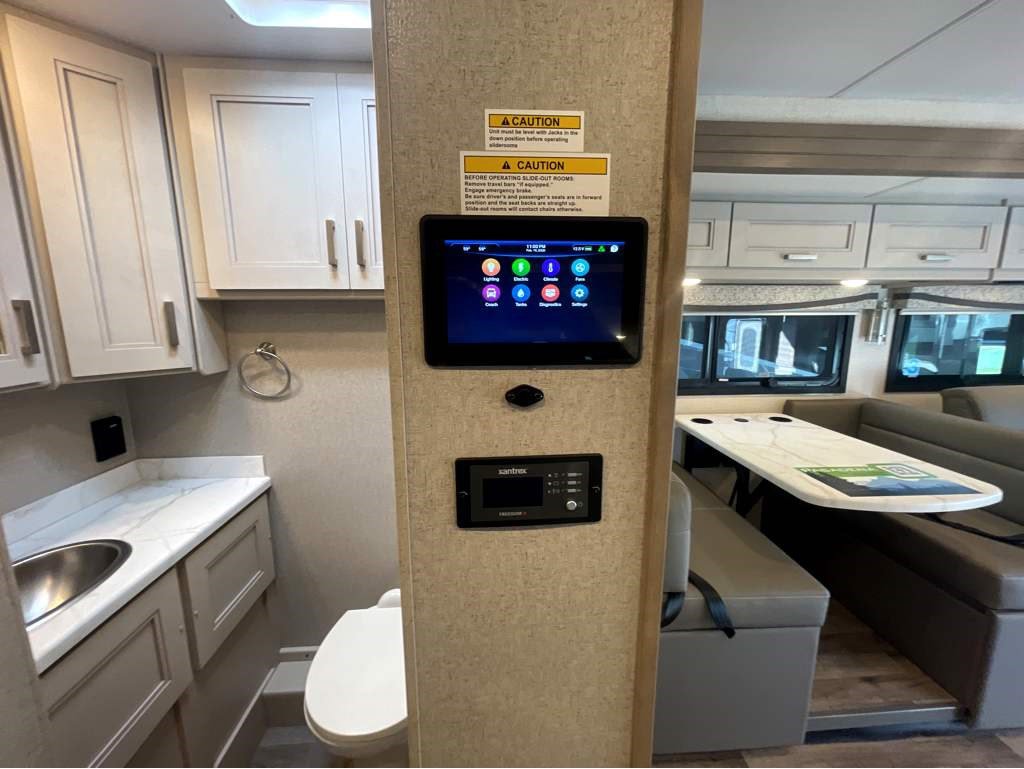 2026 THOR MOTOR COACH PASADENA 38DX - Image 29