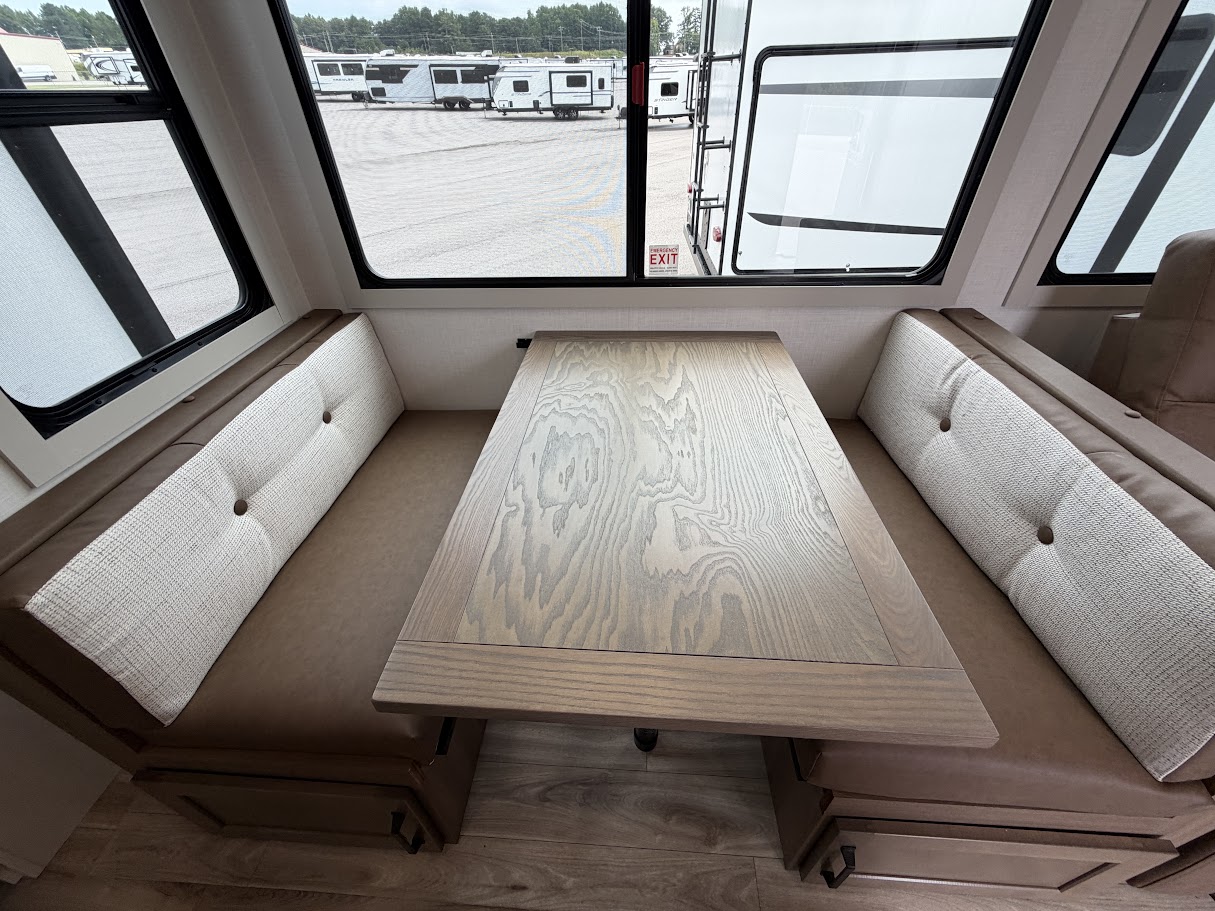 2027 VENTURE RV SPORTTREK 333VIK - Image 28