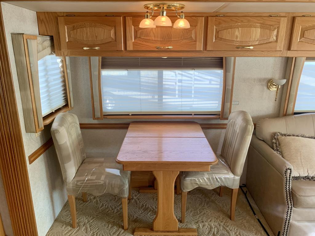 2005 MOUNTAIN AIRE 3778-WORKHORSE - Image 22