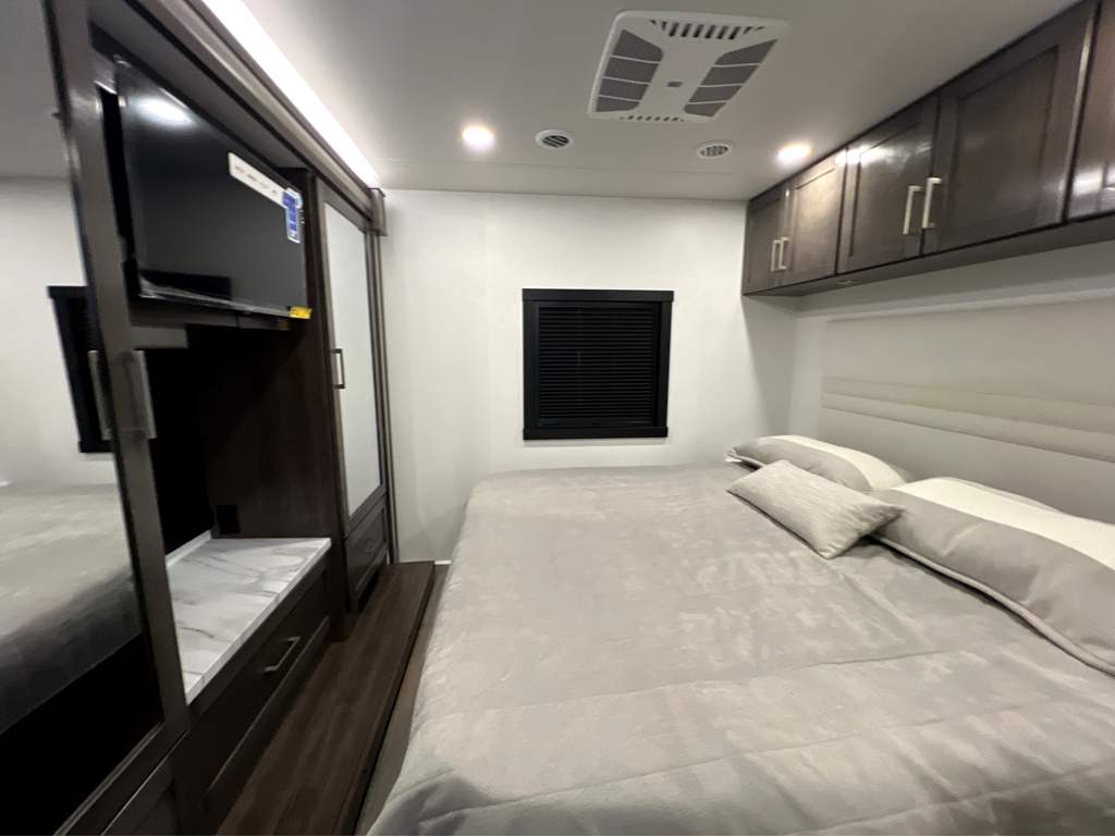 2026 ENTEGRA COACH VISION XL 34G - Image 23