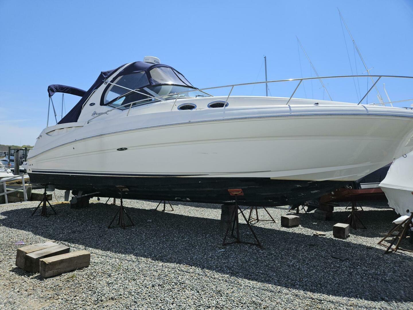2004 Sea Ray 320 - Image 1