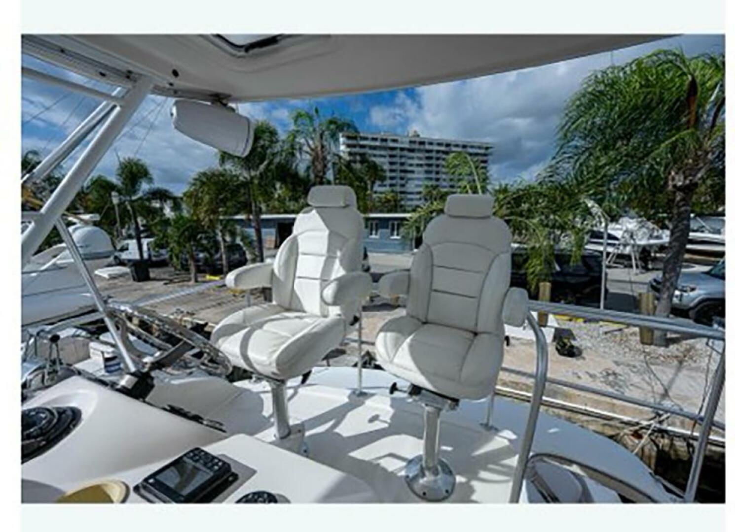 2004 Riviera 42 Convertible - Image 7