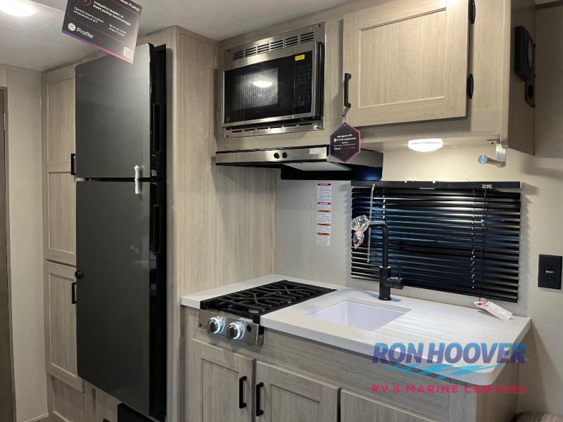 2026 COACHMEN 154RBX - Image 17