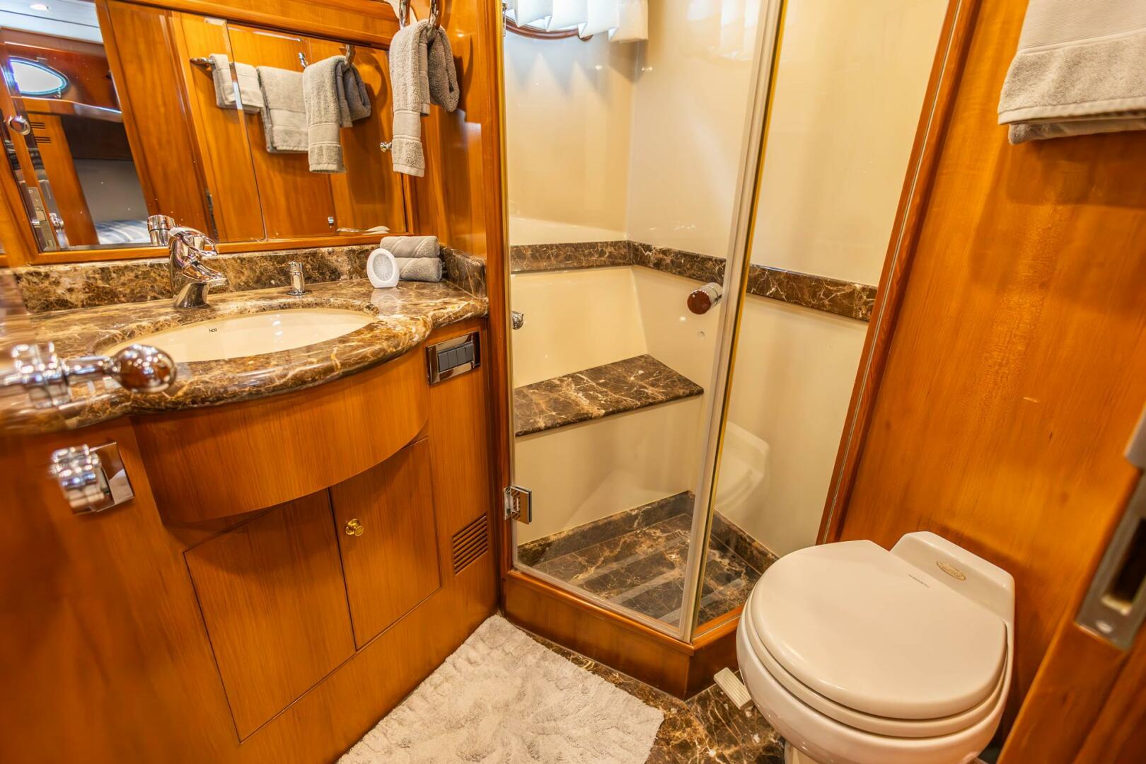 2005 Ocean Alexander Raised Pilothouse Flybridge Sedan - Image 23